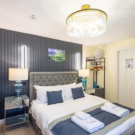 The Ambleside Apartments - Self Catering With Private Kitchen - Best For Location Εξωτερικό φωτογραφία