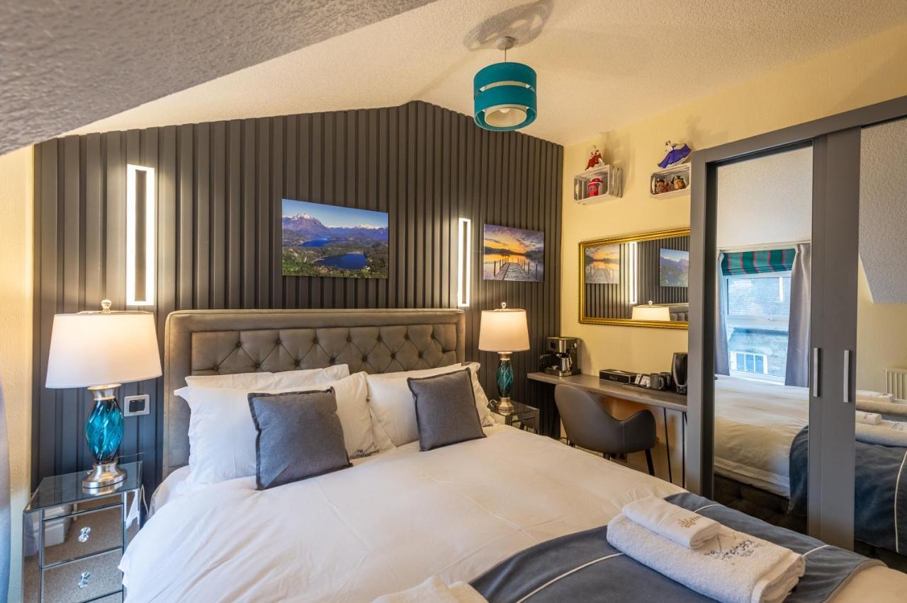 The Ambleside Apartments - Self Catering With Private Kitchen - Best For Location Εξωτερικό φωτογραφία